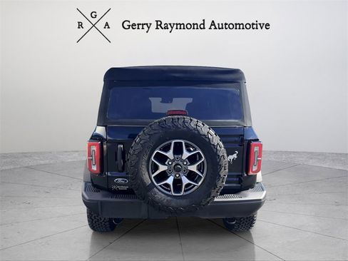 Used 2024 Ford Bronco Badlands image 5