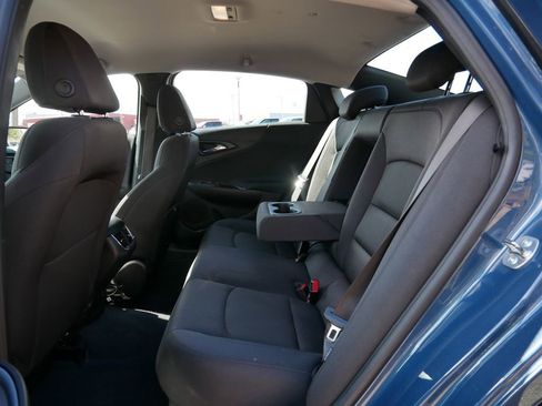Used 2024 Chevrolet Malibu LT FWD image 11