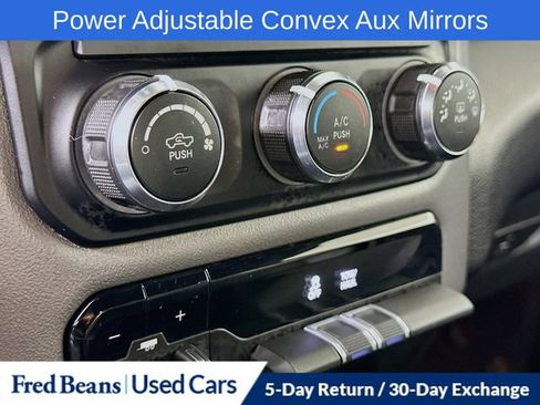 Used 2024 RAM 2500 Big Horn AWD/4WD image 17
