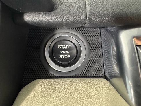 Used 2017 Land Rover Range Rover Sport HSE image 17