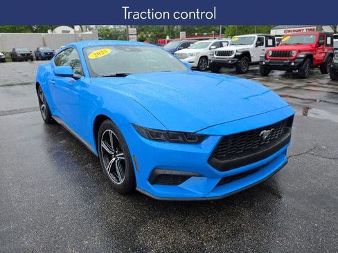 Certified 2025 Ford Mustang Coupe RWD image 6
