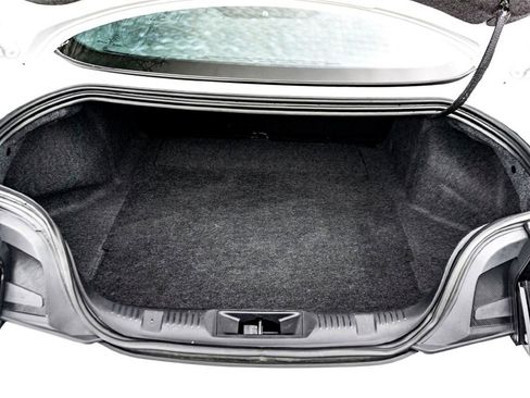 Used 2024 Ford Mustang EcoBoost image 30