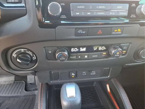Used 2024 Nissan Frontier PRO-4X w/ Technology Package AWD/4WD image 26