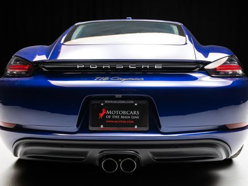 Used 2025 Porsche 718 Cayman image 23