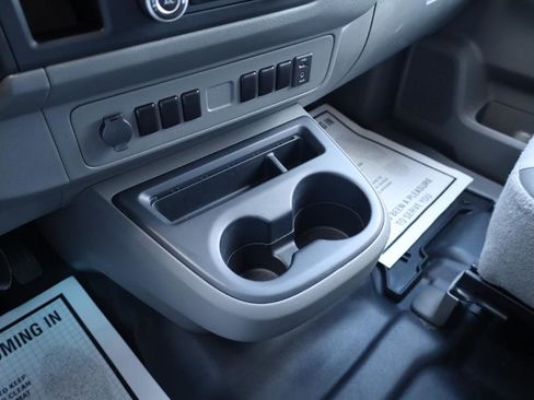 Used 2020 Nissan NV 3500 S image 10