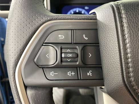 New 2025 Toyota 4Runner Limited image 15