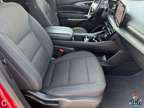 Used 2026 Chevrolet Traverse LT FWD image 30