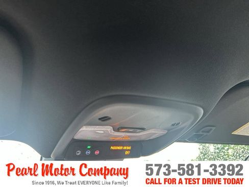 Used 2026 GMC Canyon AT4 w/ AT4 Premium Package AWD/4WD image 14