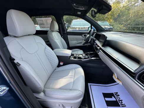 New 2025 Kia Sorento SX Prestige image 30