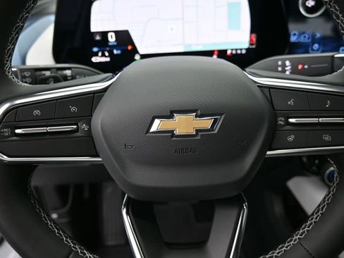 New 2026 Chevrolet Equinox EV LT image 27