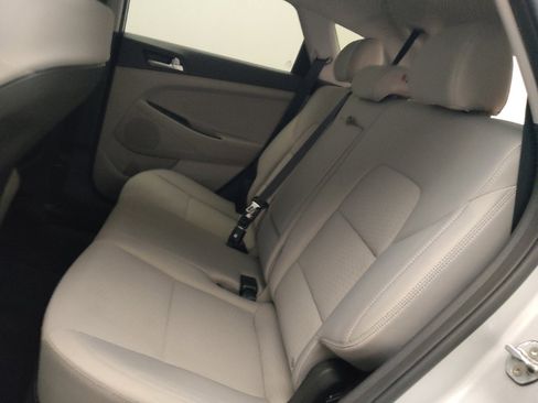 Used 2019 Hyundai Tucson SE w/ Cargo Package AWD/4WD image 18