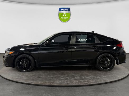 Used 2024 Honda Civic Sport image 2