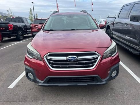 Used 2019 Subaru Outback 2.5i Premium AWD/4WD image 2