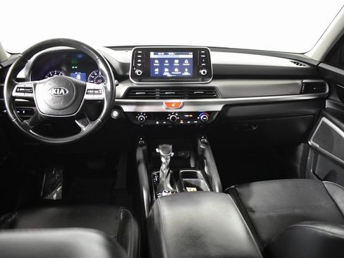 Used 2020 Kia Telluride S w/ S 8 Passenger Seating Package image 29