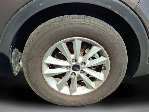 Used 2020 Kia Sorento LX w/ LX I4 Convenience Package FWD image 9