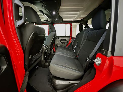 Used 2025 Jeep Wrangler Unlimited Rubicon 4xe w/ Safety Group image 28