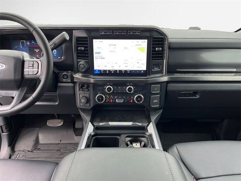 Used 2023 Ford F350 Lariat w/ Tow Technology Package image 16