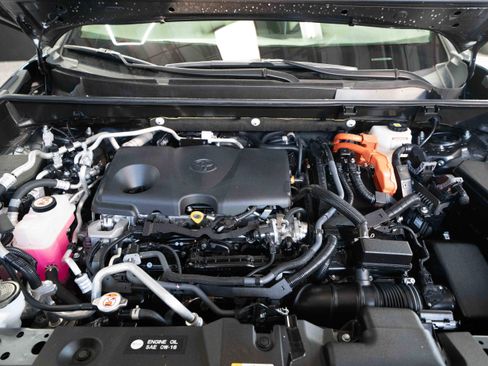 Used 2023 Toyota RAV4 XSE image 32