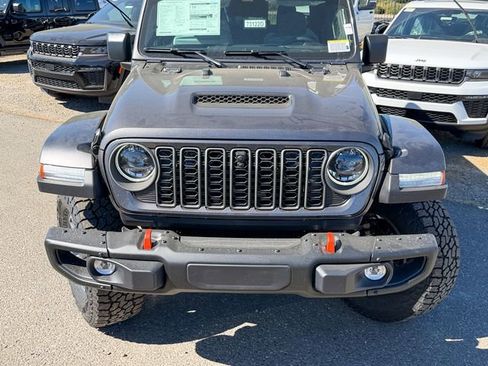 New 2026 Jeep Gladiator Mojave image 3