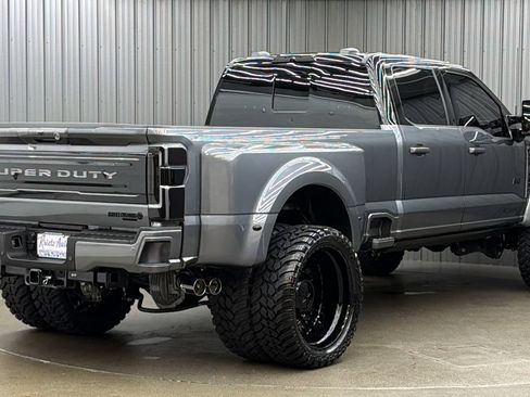 Used 2026 Ford F450 Platinum w/ FX4 Off-Road Package AWD/4WD image 5