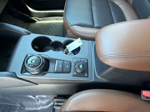 Certified 2023 Ford Bronco Sport Badlands w/ Premium Package AWD/4WD image 13
