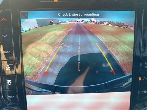 Used 2025 RAM 1500 Laramie image 25