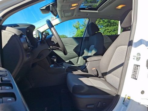Used 2021 Hyundai Kona SEL Plus FWD image 13