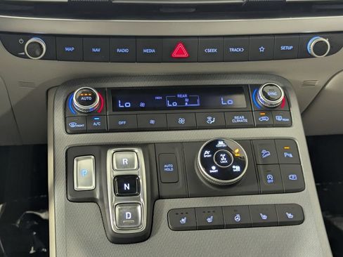 Used 2023 Hyundai Palisade Limited AWD/4WD image 21