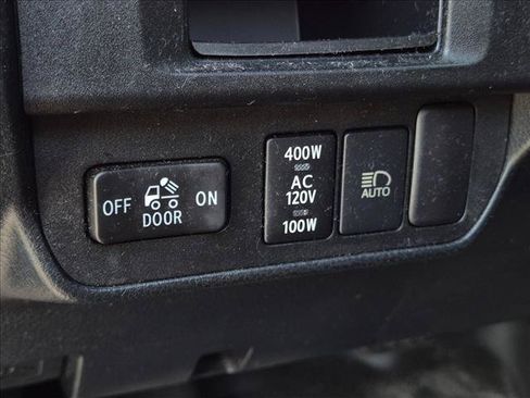 Used 2019 Toyota Tacoma TRD Off-Road RWD image 13