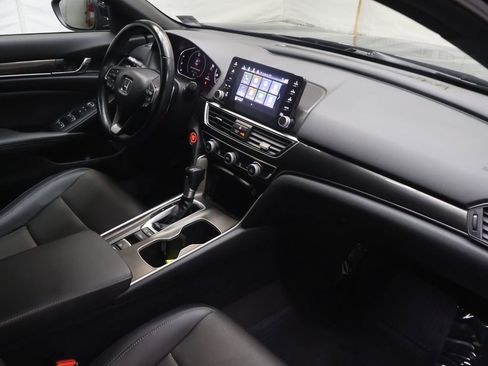 Used 2022 Honda Accord Sport image 10