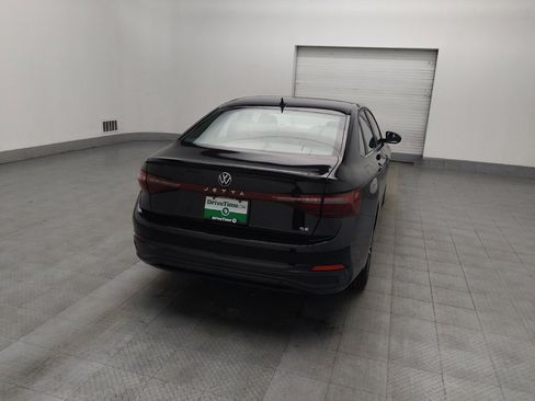 Used 2025 Volkswagen Jetta SE image 7