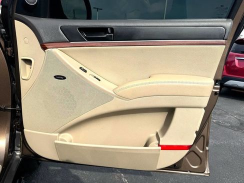 Used 2011 Hyundai Veracruz Limited image 20