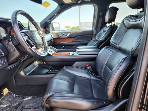 Used 2019 Lincoln Navigator L Select AWD/4WD image 20