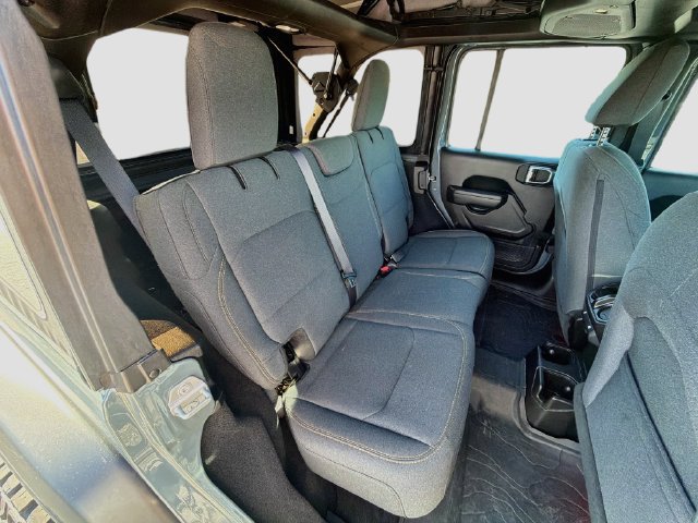 Used 2025 Jeep Wrangler Unlimited Sport AWD/4WD image 28