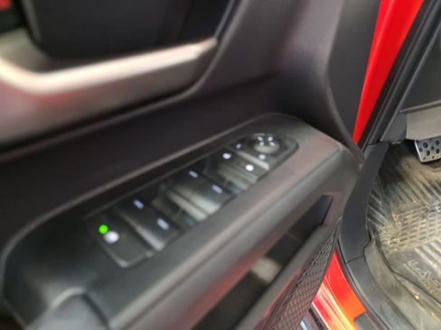 Used 2024 Toyota Tacoma TRD Sport w/ TRD Sport Upgrade Package image 16