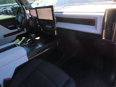 Used 2025 GMC Hummer EV 2X AWD/4WD image 45