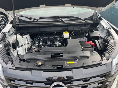 New 2026 Nissan Pathfinder Platinum image 30