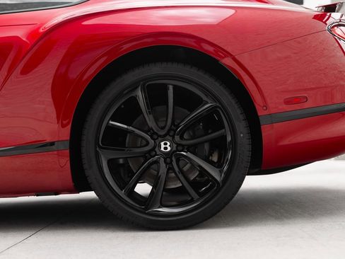 Used 2024 Bentley Continental GT image 28