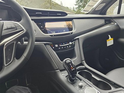 New 2026 Cadillac XT5 Sportv image 29