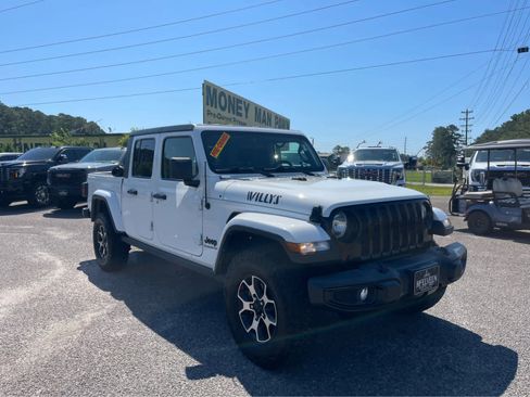 Used 2022 Jeep Gladiator Sport AWD/4WD image 3
