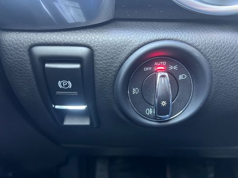 Used 2015 Porsche Cayenne Diesel image 25