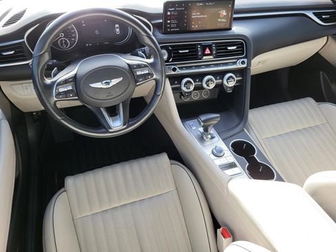Used 2022 Genesis G70 3.3T image 2
