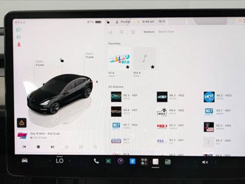 Used 2022 Tesla Model 3 Long Range AWD/4WD image 31