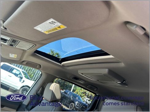Used 2024 Honda Odyssey Elite image 10