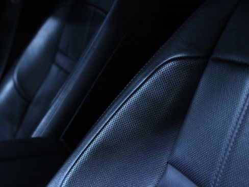 Used 2020 Land Rover Range Rover Evoque S image 11