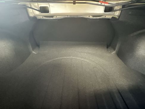 Used 2025 Hyundai Elantra Sport FWD image 25
