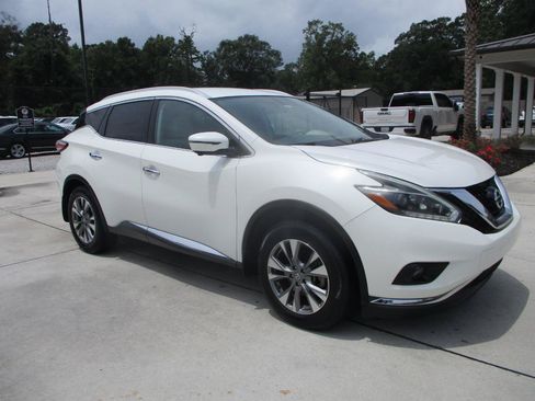 Used 2018 Nissan Murano SL FWD image 2