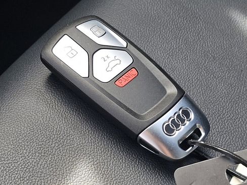 Used 2023 Audi Q5 2.0T Premium w/ Convenience Package AWD/4WD image 34