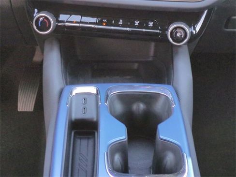 New 2026 Chevrolet Equinox EV LT image 19