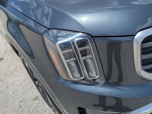 Certified 2023 Kia Telluride S w/ S Sunroof Package FWD image 10
